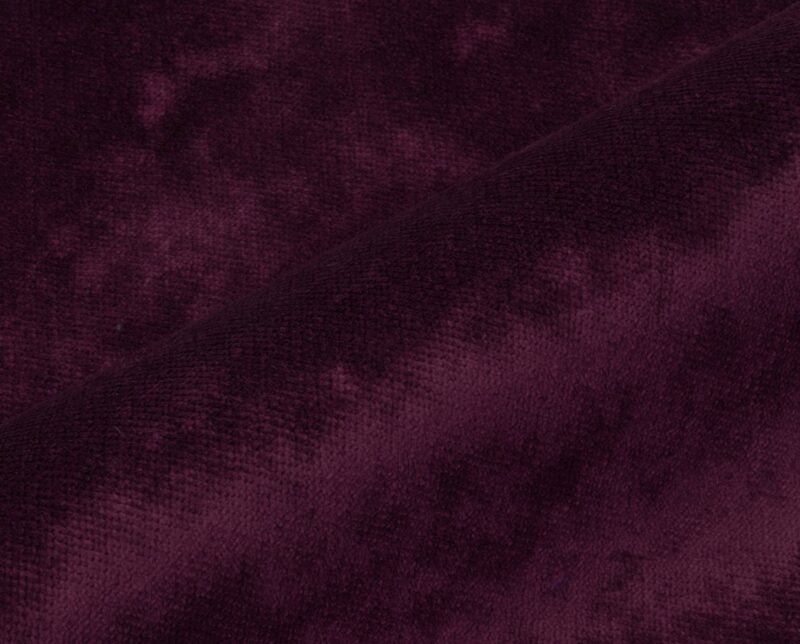 Moresco FR — премиальная огнестойкая мебельная ткань, цвет 01: 100% полиэстер FR, однотонное переплетение с тяжёлой пышной шлифованной поверхностью и акустической подложкой, ширина 140 см, 460 г/м², 100 000 циклов по Мартиндейлу класс SC, сертификаты BS 5867 Part 2 Type B / BS 5852 CRIB 5 / EN 1021 / IMO Part 8 — премиальный гостиничный и акустический контракт.