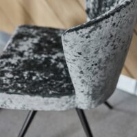 Platinum FR mööblikangas interjööris — 100% polüester Uni FR, 100 000 Martindale raske leping. Interjöörivaade 3.