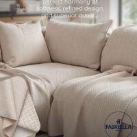 Ravel Polyester-Cotton Upholstery Fabric: 50% polyester, 50% cotton, 140 cm wide, 395 g/m², 25 000 Martindale cycles. Fabric texture, view 2.